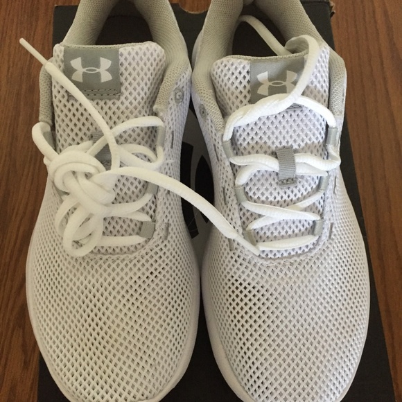 Under Armour sneakers - Picture 2 of 6